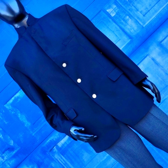 Burberry Iconic Men's (3) Button Ultra-Luxury Classic Blazer - Picture 7 of 17